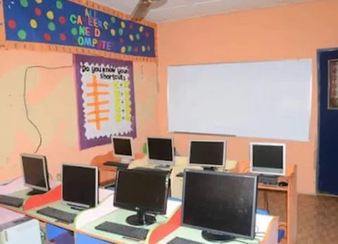 Mission Height  School — photo 3