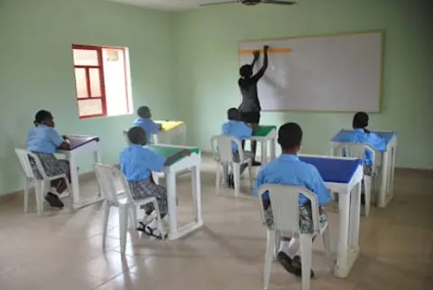 Olaroyals Schools — photo 3