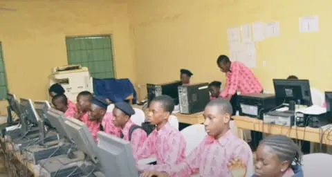 SOLID SCIENCE SCHOOLS — photo 2