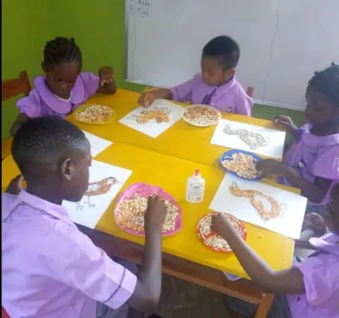 The Nipolos School — photo 2